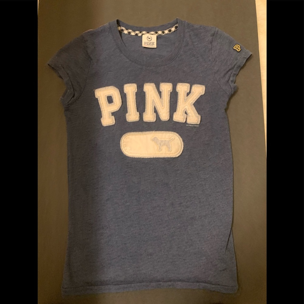 4/25 Pink Victoria’s Secret t-shirt XS